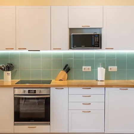 Oasis C - Centre Apartment *